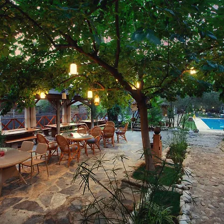 Chakra Kabak Locanda Faralya